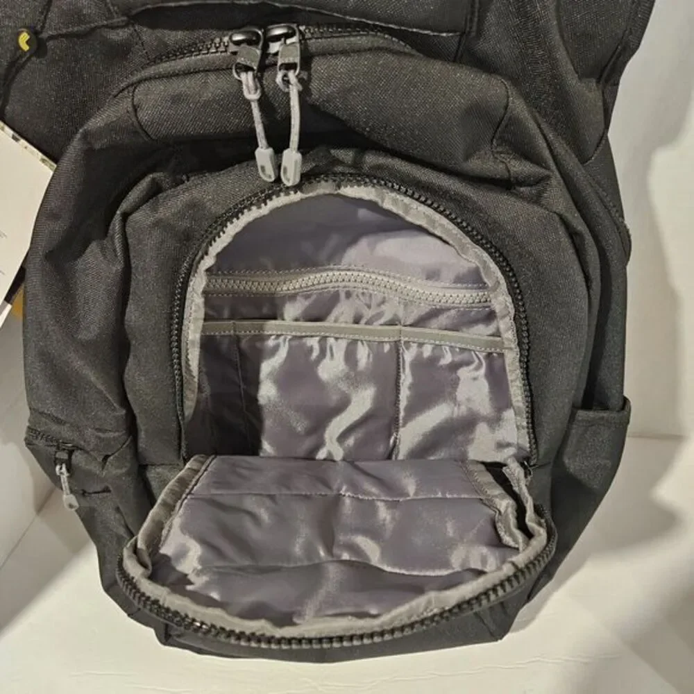 Lolë Quilted Nylon Backpack‎ / Black/ New